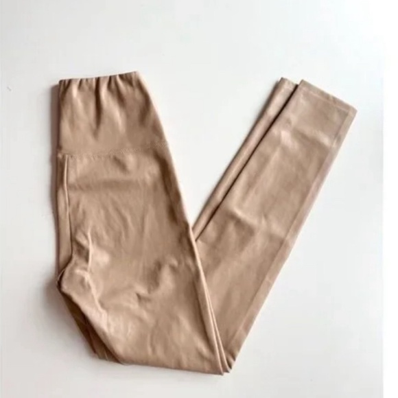 Wilfred Free Daria Skinny High Rise Pant Size: M Regular Colour: Tan, Worn once - Picture 3 of 3